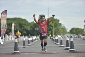 BIB: 4019
                            <button type="button" onclick="openModal(4911247)" class="btn btn-primary btn-sm float-right btn-popup" data-toggle="modal" data-target=".modal-high-quality">
                        <i class="fas fa-shopping-cart"></i> Add to Cart
                    </button>
                                            <button type="button" onclick="isThisMe(4911247, true)" class="btn btn-success btn-sm float-right btn-popup btn-isme hidden" data-toggle="tooltip" data-placement="bottom" title="นี่คือรูปของคุณใช่ไหม คลิกที่นี่เพื่อเอาเข้าอัลบั้ม">
                        <i class="fas fa-plus"></i> Add to album
                    </button>
                    <button type="button" onclick="isThisMe(4911247, false)" class="btn btn-warning btn-sm float-right btn-popup btn-isnotme hidden">
                        <i class="fas fa-ban"></i> Remove from album
                    </button>